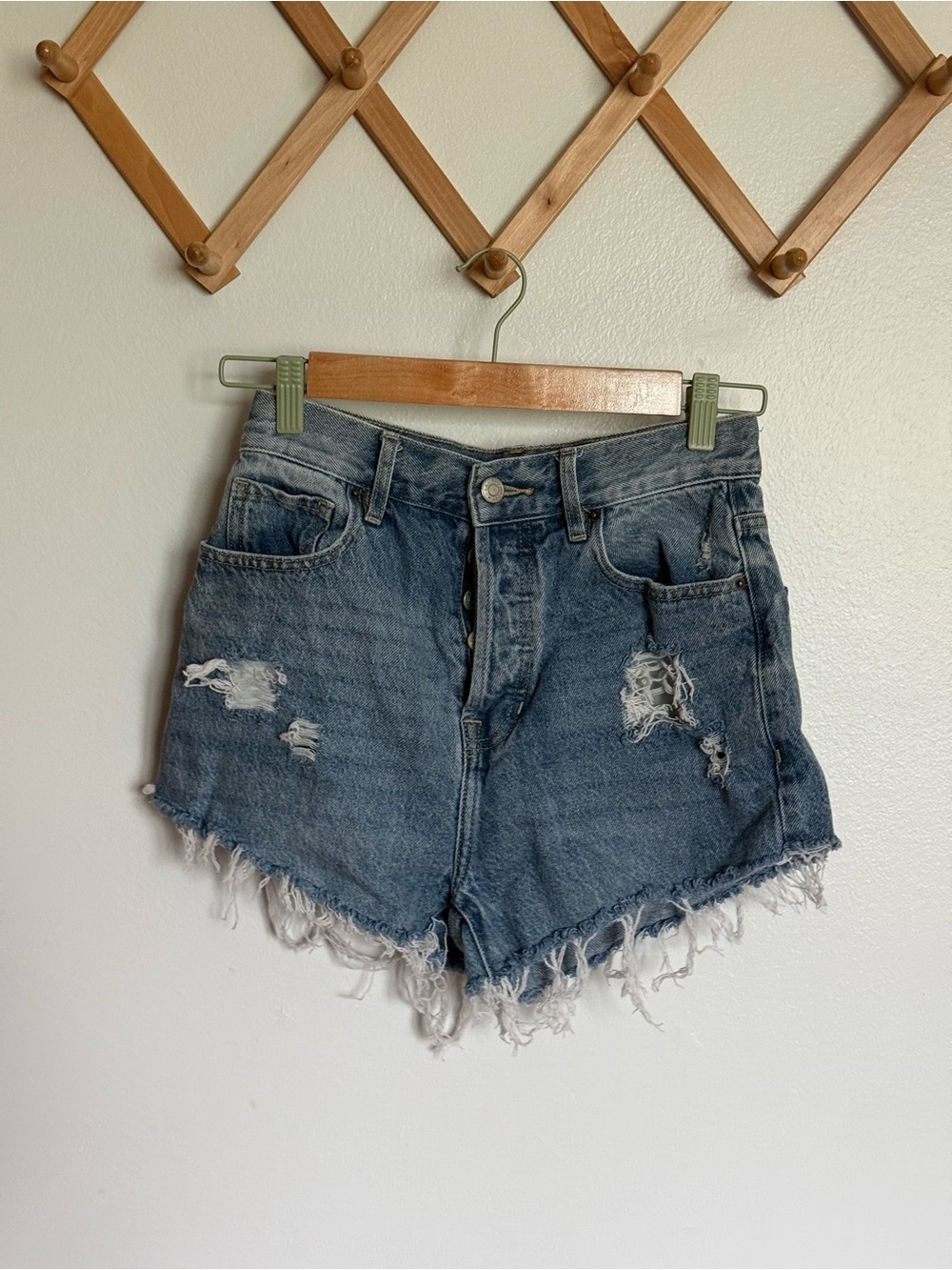 PacSun Distressed High-Rise Denim Shorts - Blue